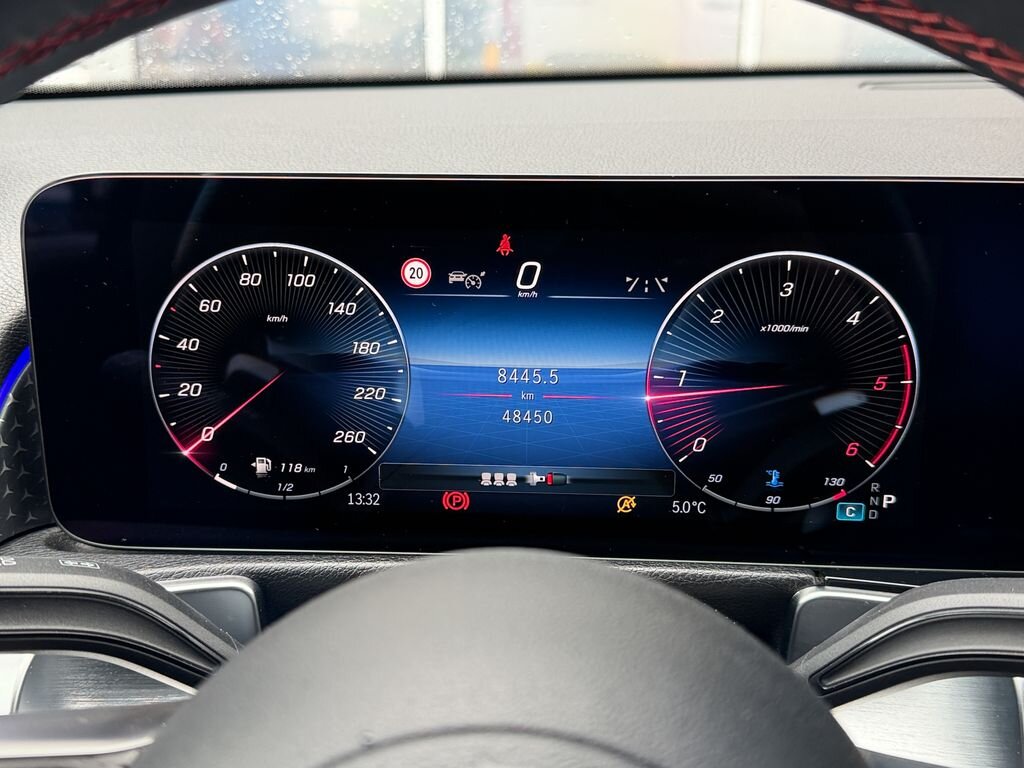 Mercedes-Benz GLB SUV / Terénní 2,0 l 110 kw