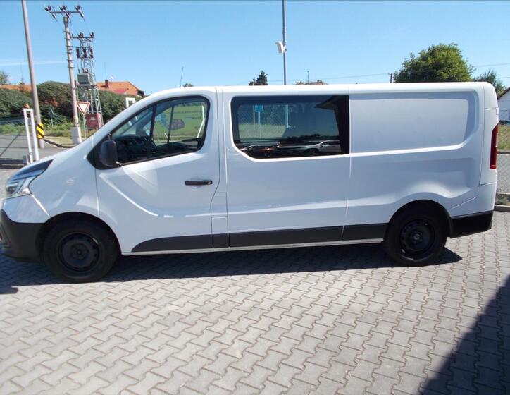 Renault Trafic 4