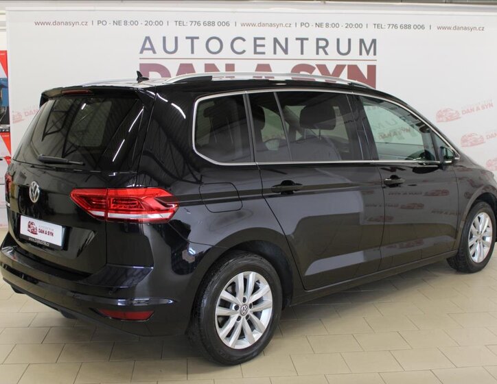 Volkswagen Touran Kombi 1,5 l 110 kw