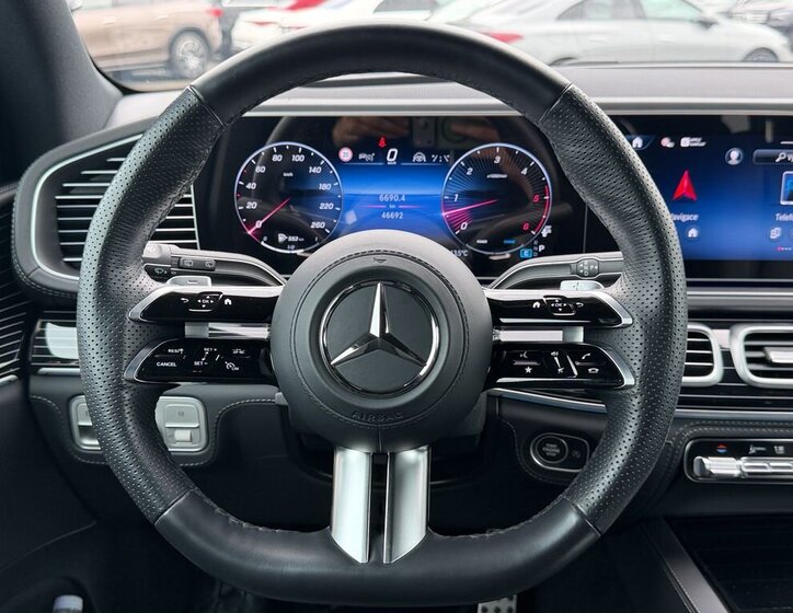 Mercedes-Benz GLS SUV / Terénní 3,0 l 270 kw