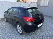 Opel Astra 10