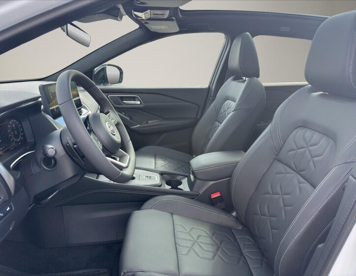 Nissan Qashqai SUV / Terénní 1,3 l 116 kw