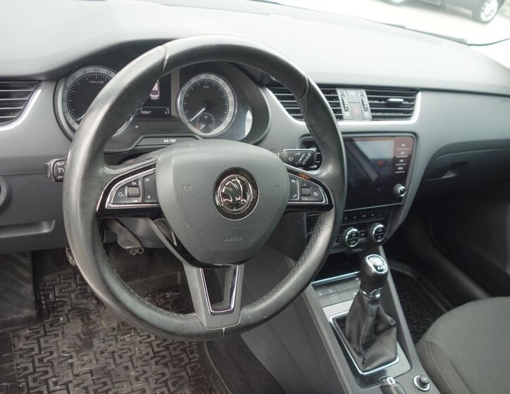 Škoda Octavia Sedan / Limuzína 2,0 l 110 kw