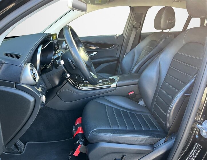 Mercedes-Benz GLC SUV 2,1 l 120 kw