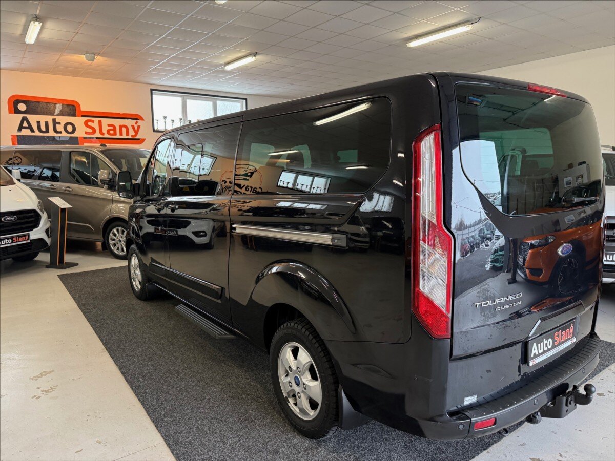 Ford Tourneo Custom MPV 2,2 l 92 kw