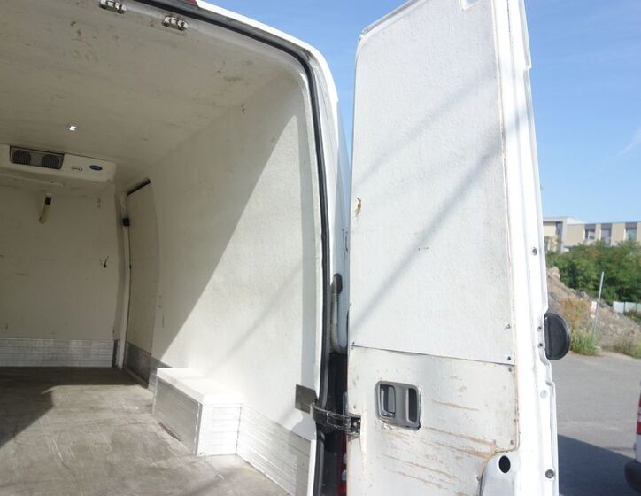 Mercedes-Benz Sprinter 29