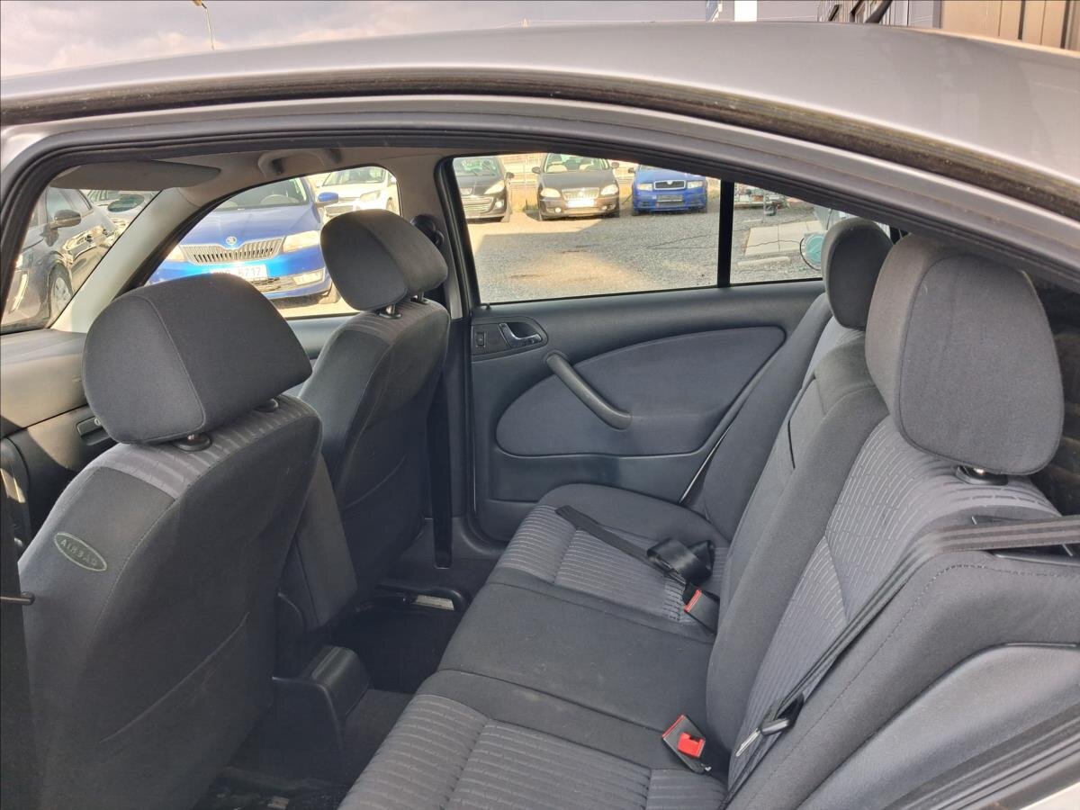 Škoda Octavia Sedan / Limuzína 2,0 l 85 kw