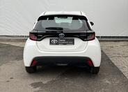 Toyota Yaris 5