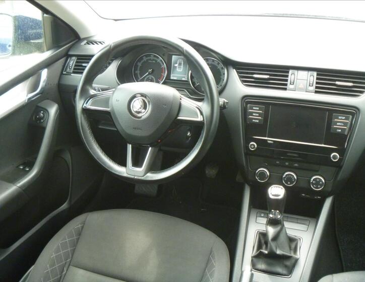 Škoda Octavia 14
