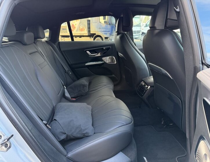 Mercedes-Benz EQE Sedan / Limuzína 0,0 300 kw