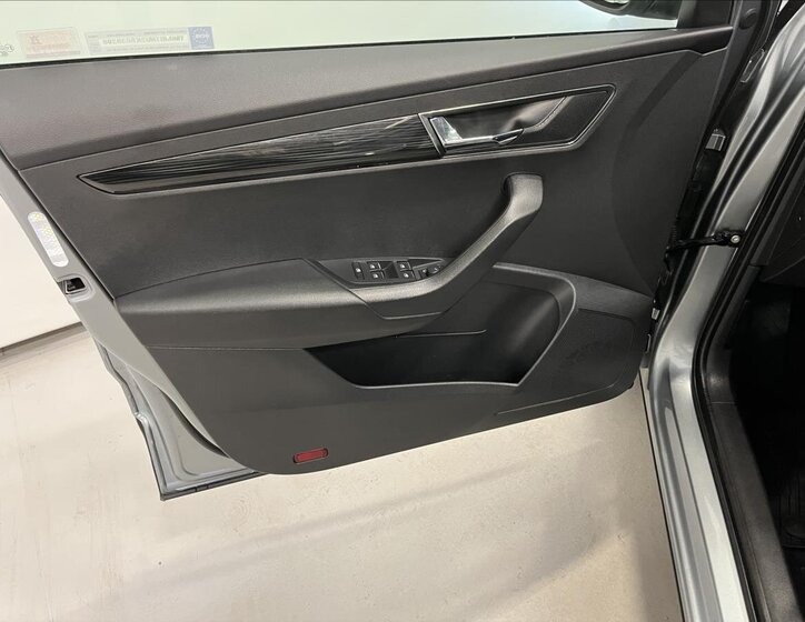 Škoda Karoq SUV / Terénní 1,5 l 110 kw