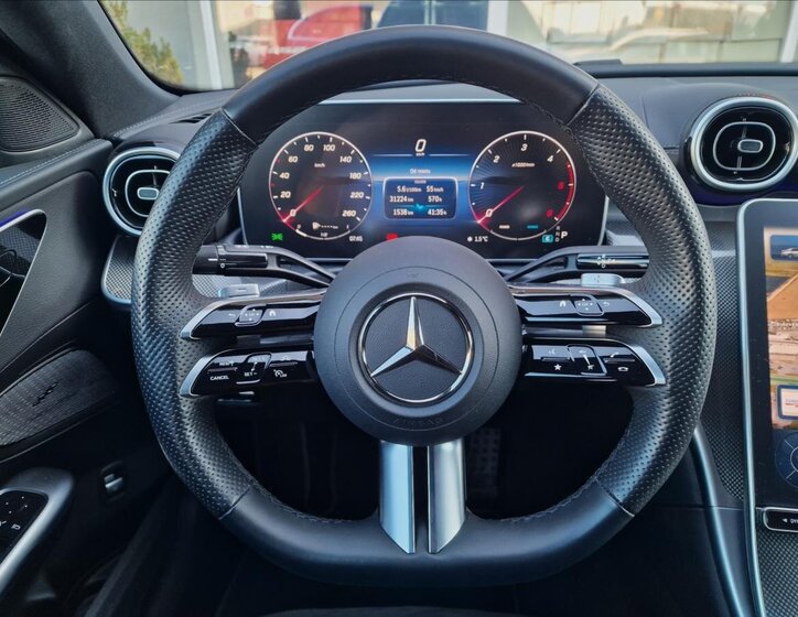 Mercedes-Benz Třídy C Sedan / Limuzína 2,0 l 147 kw