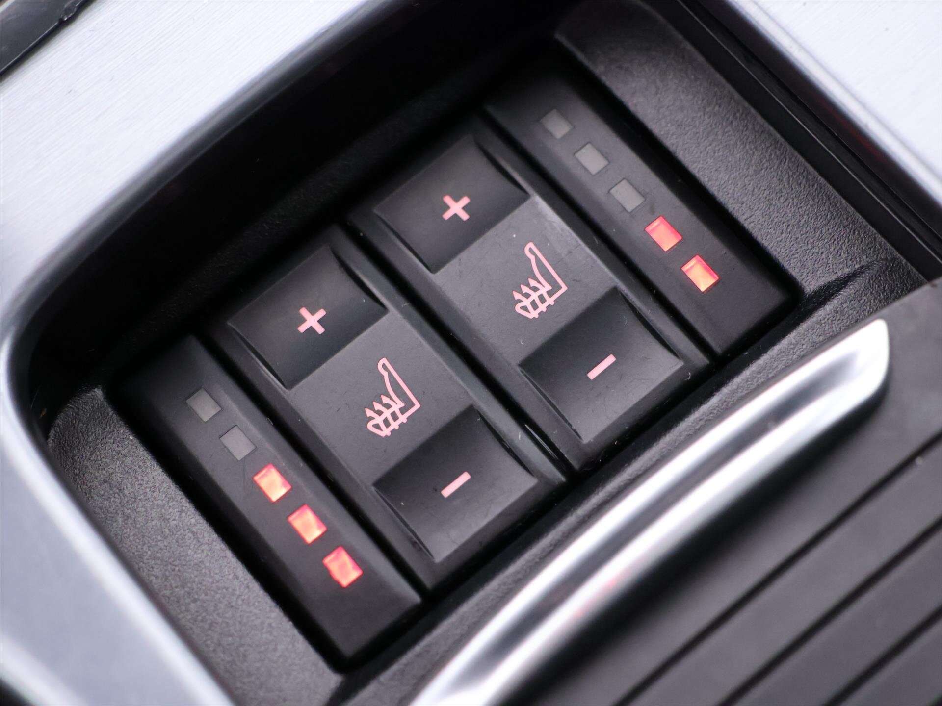 Ford Mondeo Kombi 2,0 l 120 kw