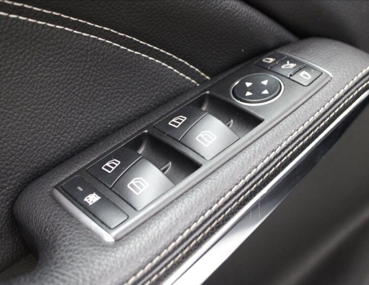 Mercedes-Benz CLA Kombi 2,1 l 100 kw