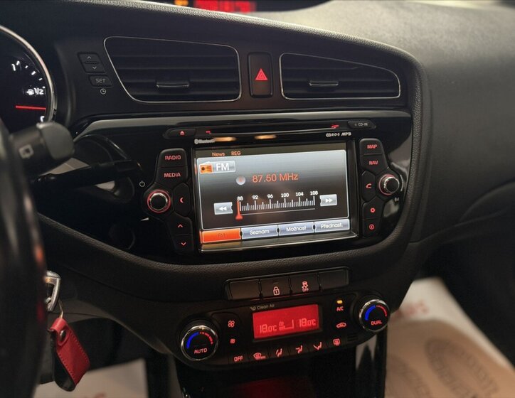 KIA Ceed Hatchback 1,6 l 94 kw