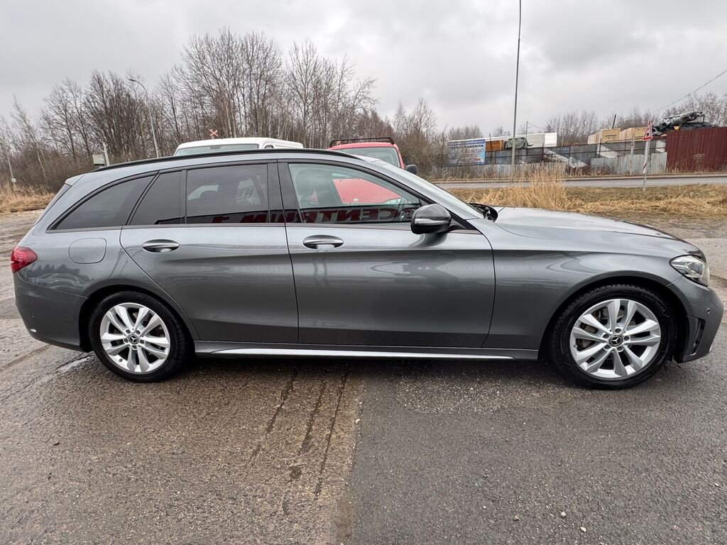 Mercedes-Benz Třídy C Kombi 2,2 l 143 kw