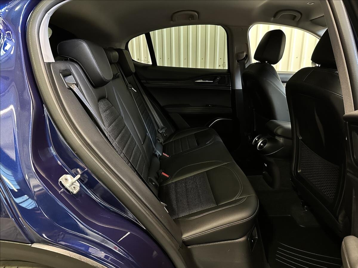 Alfa Romeo Stelvio SUV 2,1 l 154 kw