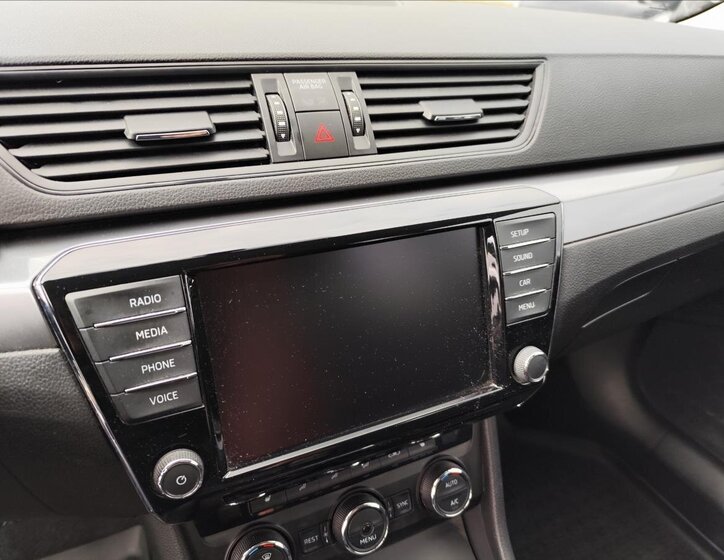 Škoda Superb Sedan / Limuzína 1,4 l 92 kw