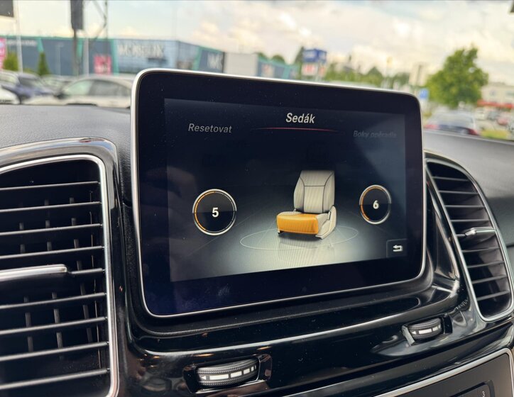 Mercedes-Benz GLE 15