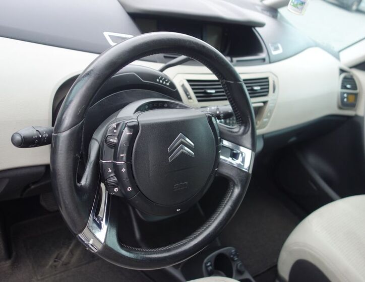 Citroën Grand C4 Picasso 26