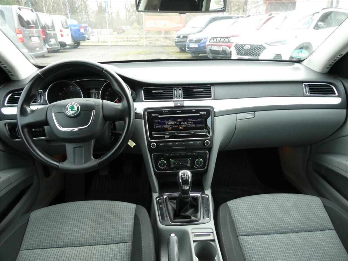 Škoda Superb Kombi 1,4 l 92 kw