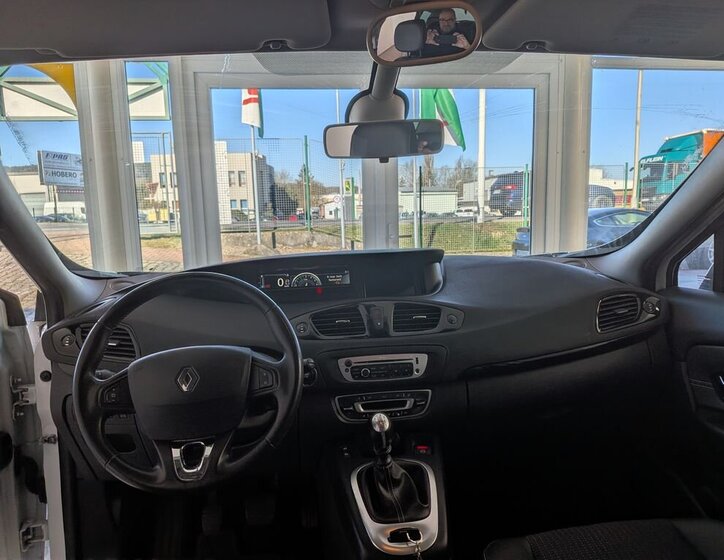 Renault Scénic MPV 1,5 l 81 kw