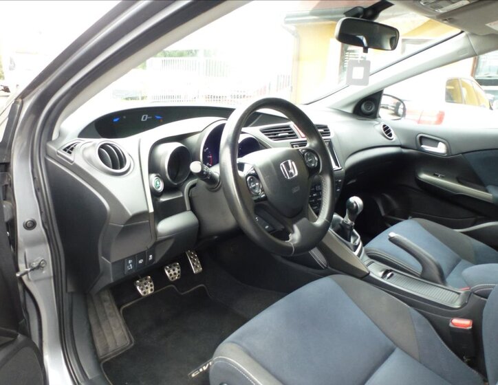 Honda Civic Hatchback 1,8 l 104 kw