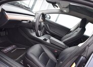 Tesla Model 3 Sedan 0,0 366 kw