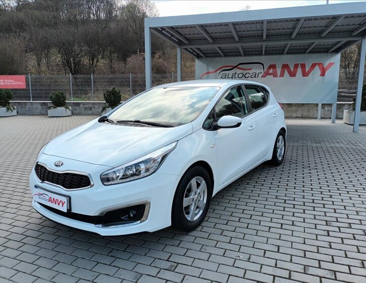 KIA Ceed Hatchback 1,4 l 73 kw