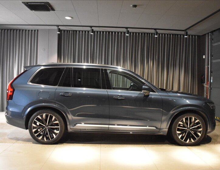 Volvo XC90 SUV 2,0 l 228 kw