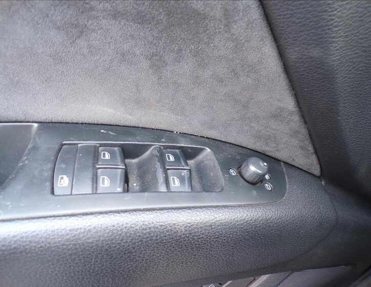 Audi Q7 Kombi 3,0 l 176 kw