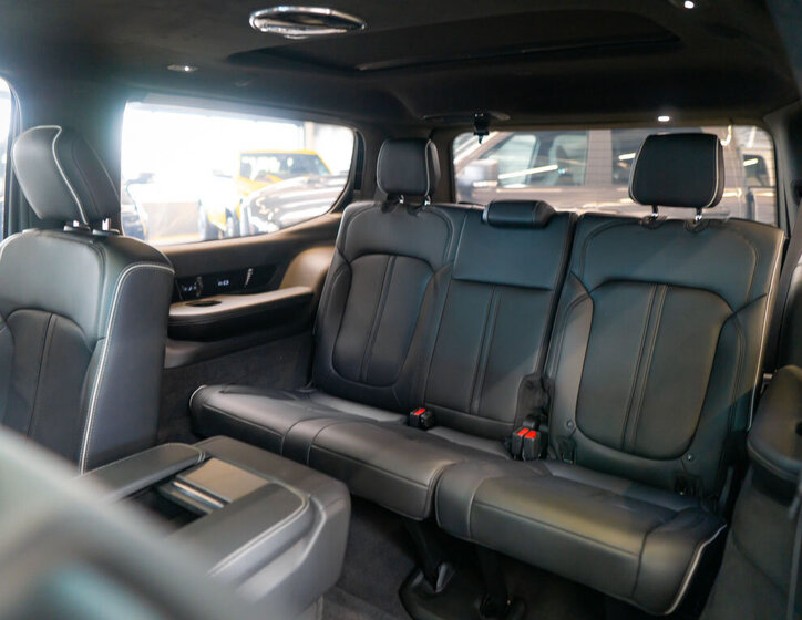 Jeep Grand Wagoneer SUV / Terénní 6,4 l 351 kw