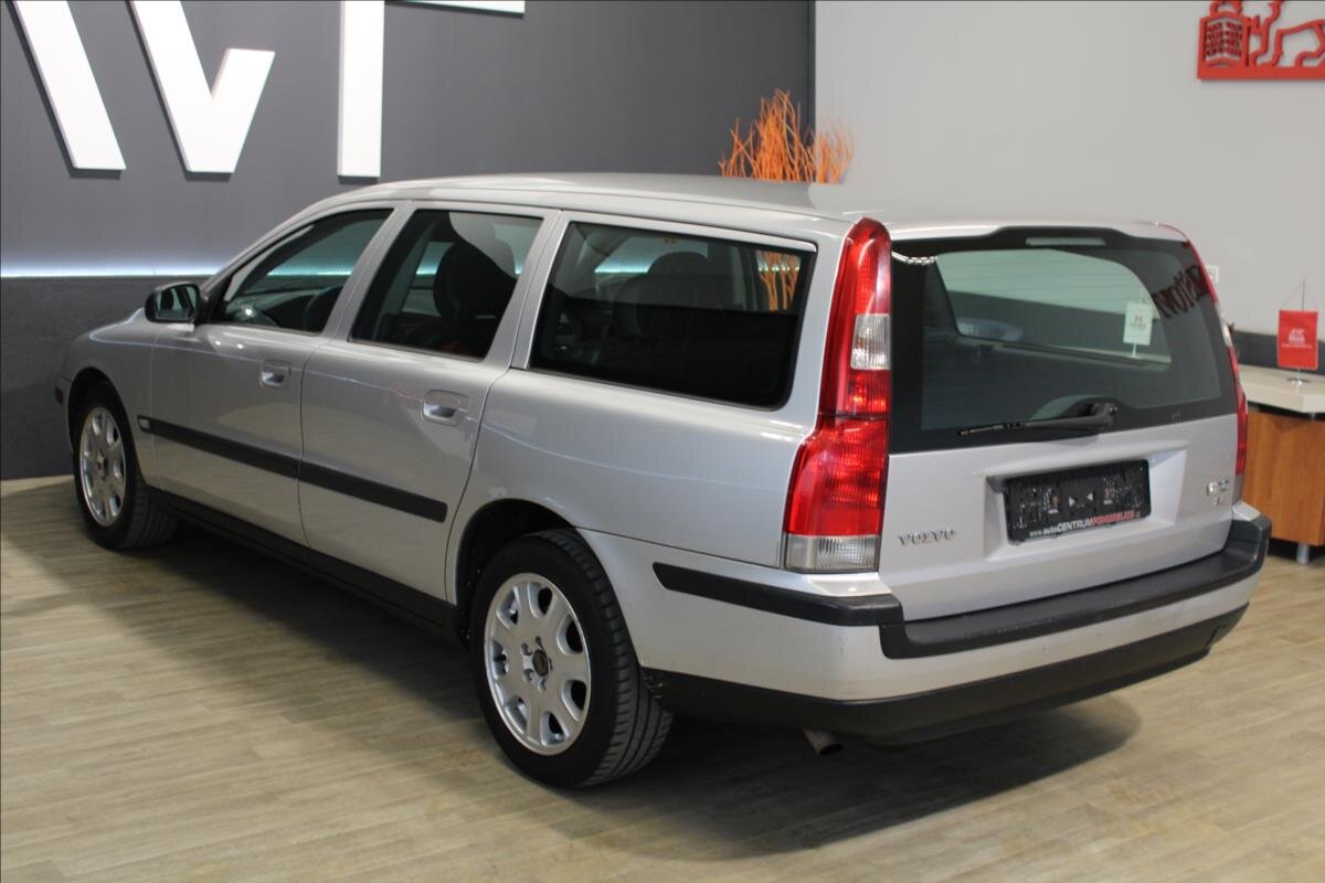Volvo V70 Kombi 2,4 l 125 kw