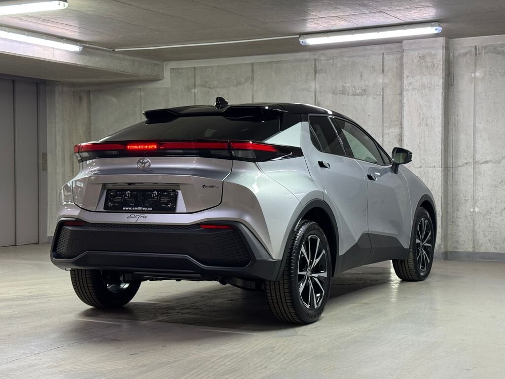 Toyota C-HR Hatchback 1,8 l 90 kw