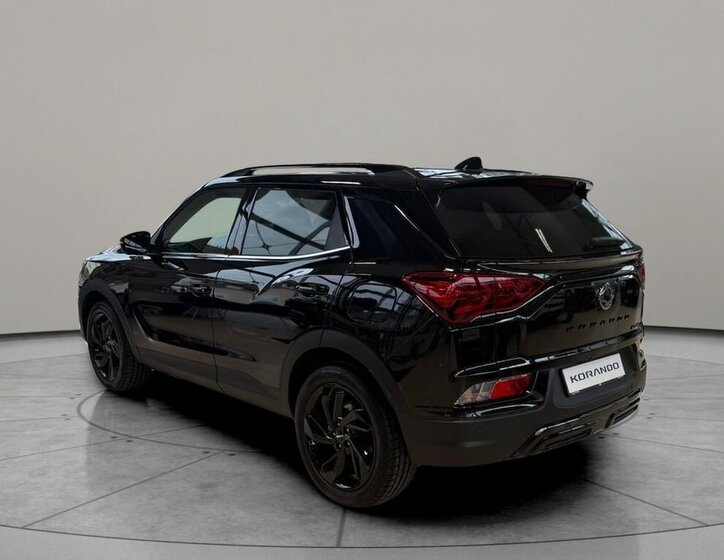 SsangYong Korando SUV / Terénní 1,5 l 120 kw
