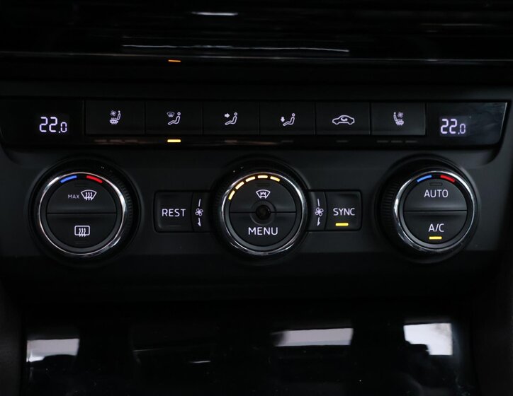 Škoda Superb Kombi 2,0 l 140 kw