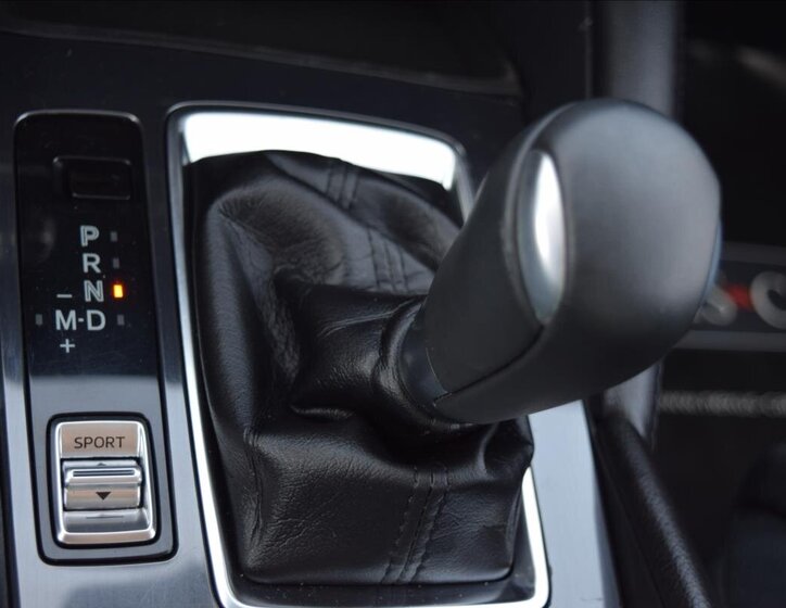 Mazda 6 Sedan / Limuzína 2,5 l 141 kw