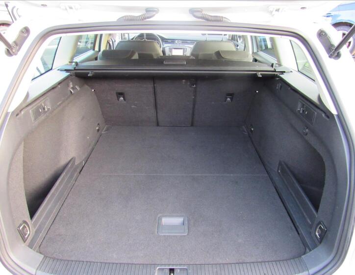 Volkswagen Passat 29