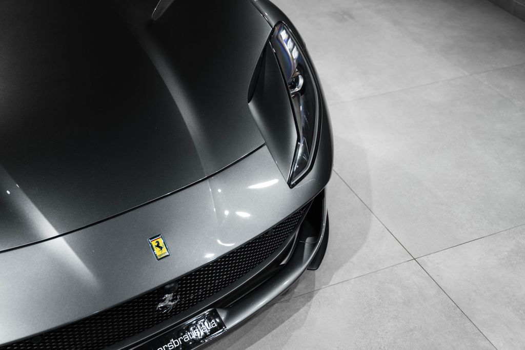 Ferrari 812