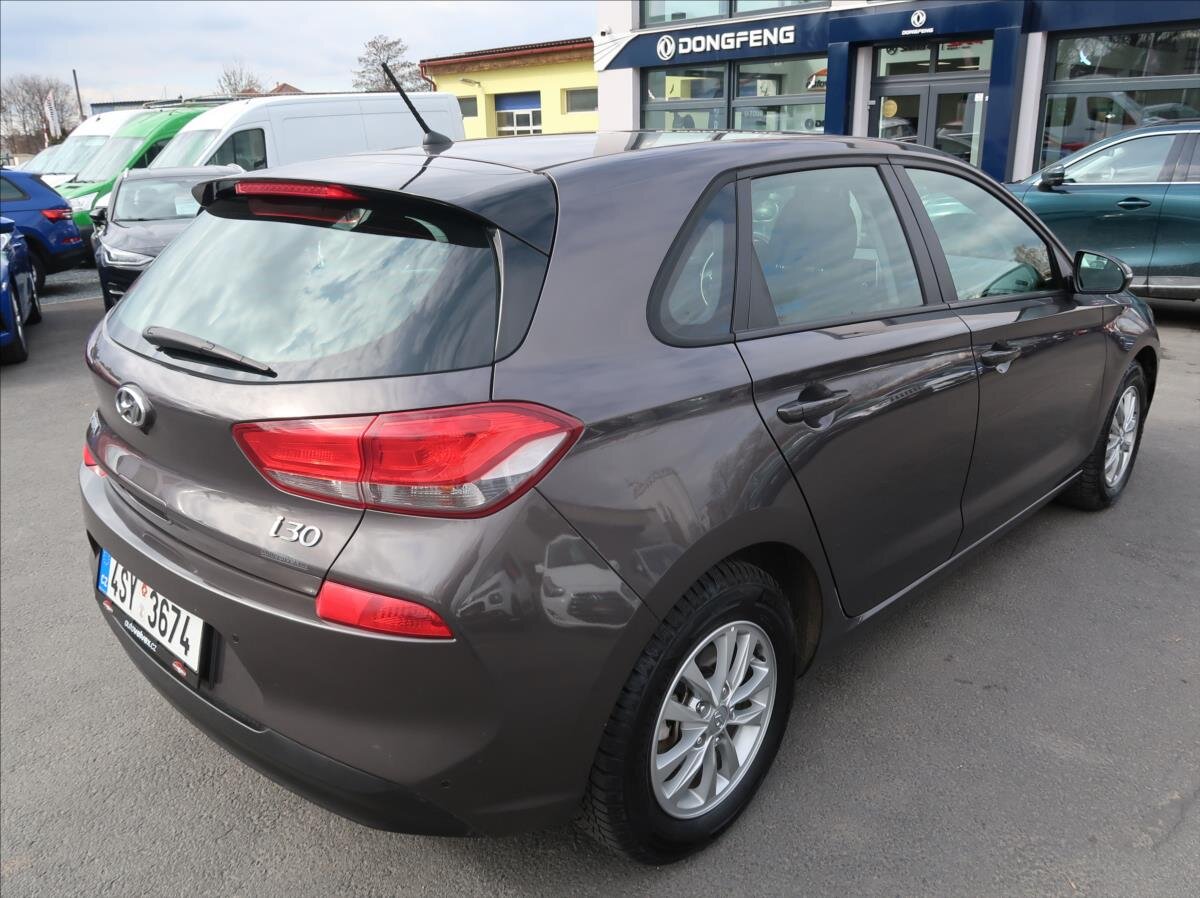 Hyundai i30 Hatchback 1,4 l 73 kw