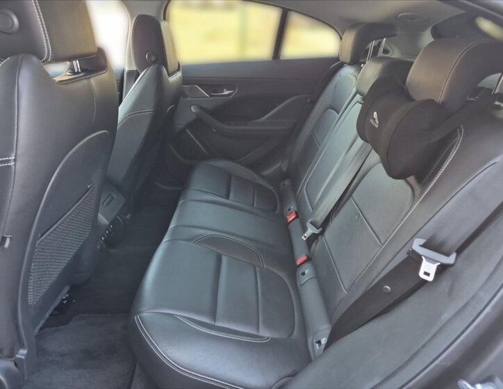 Jaguar I-Pace Liftback 0,0 294 kw