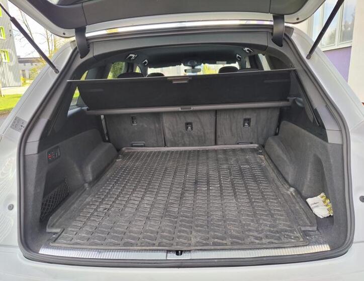 Audi Q7 21