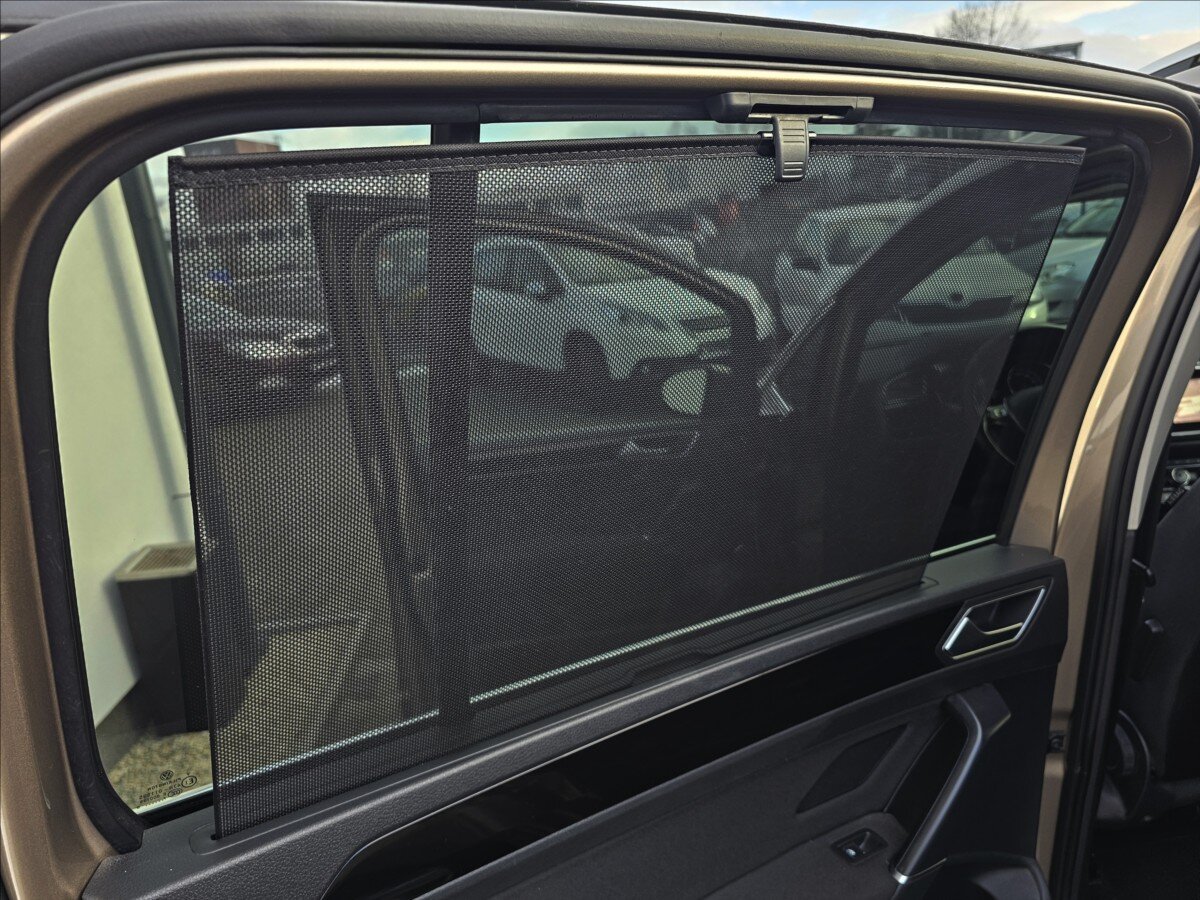 Volkswagen Touran Kombi 1,4 l 110 kw