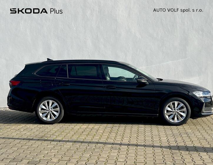 Škoda Superb 9