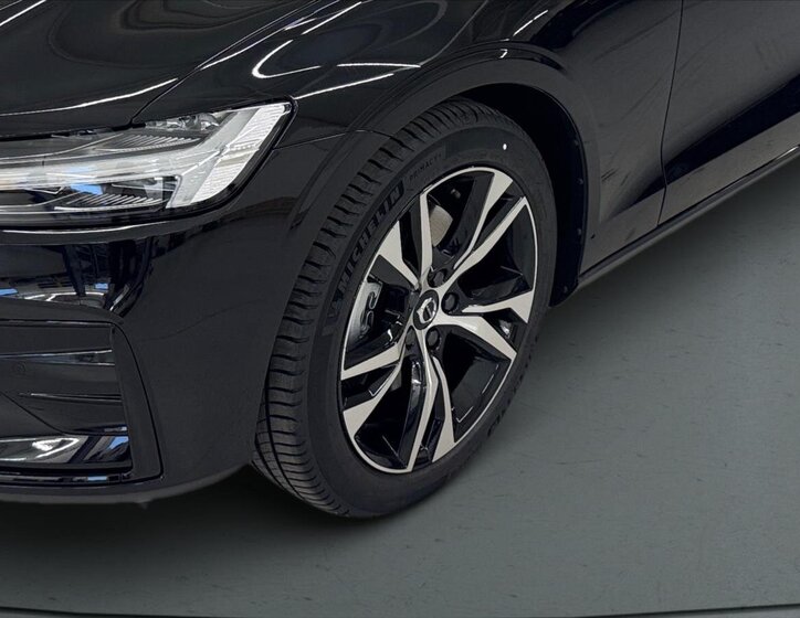 Volvo V60 Kombi 2,0 l 145 kw