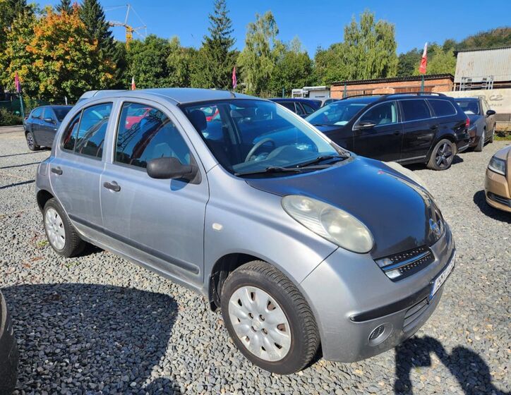 Nissan Micra 1