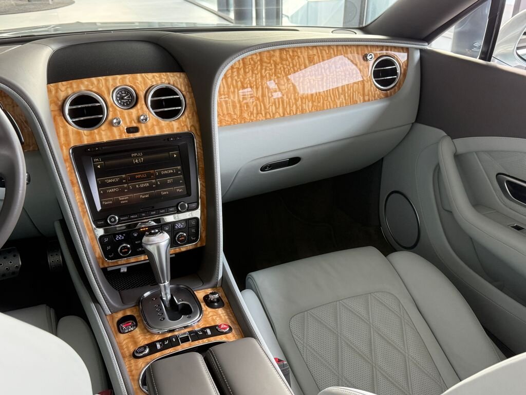 Bentley Continental GTC Kabriolet 4,0 l 373 kw