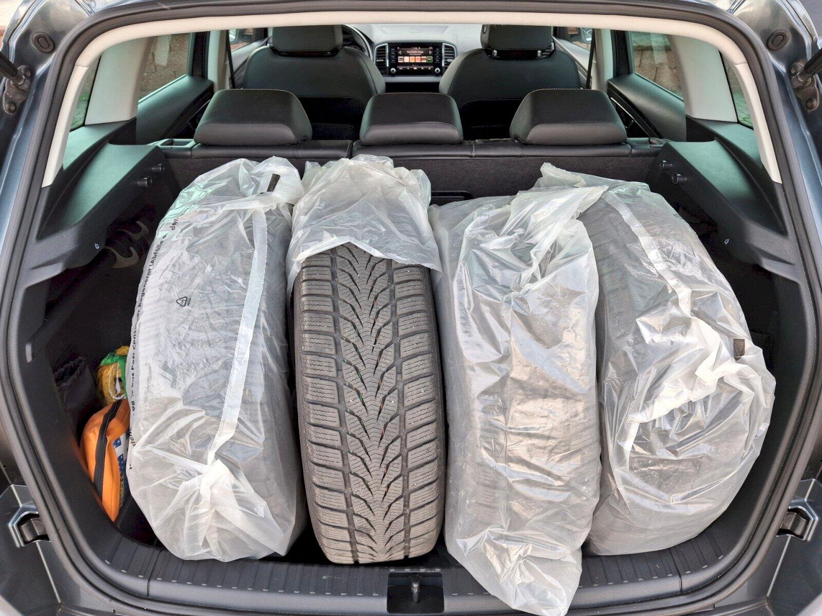 Škoda Karoq SUV / Terénní 1,5 l 110 kw