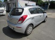 Hyundai i20 6