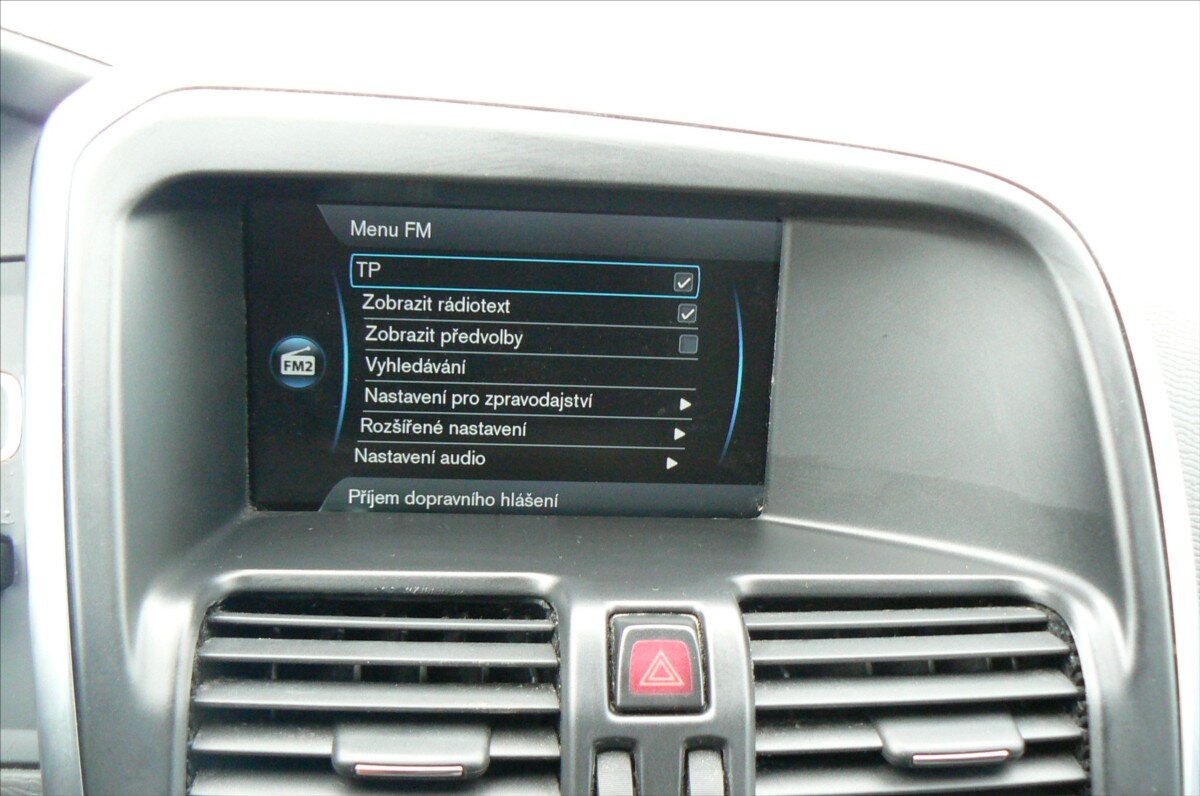 Volvo XC60 SUV 2,4 l 120 kw